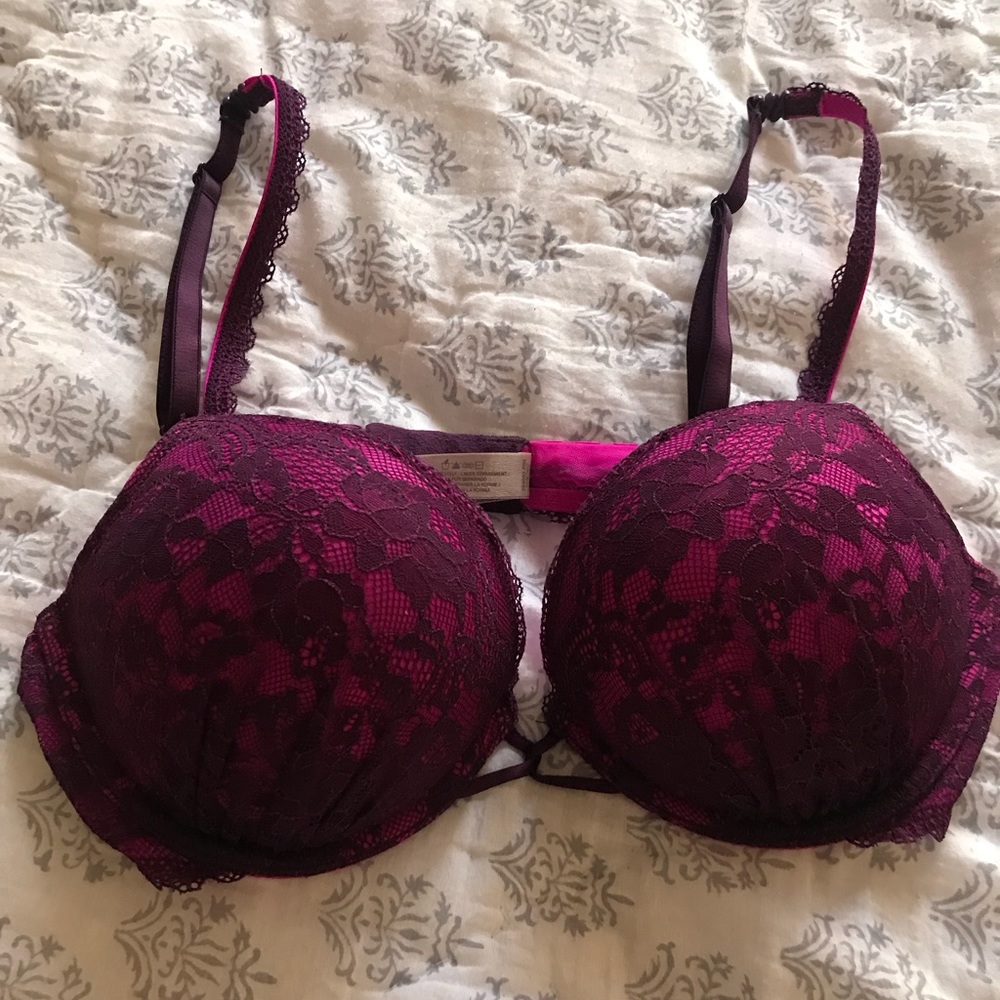 Miraculous Plunge Victoria’s Secret bra (36b)